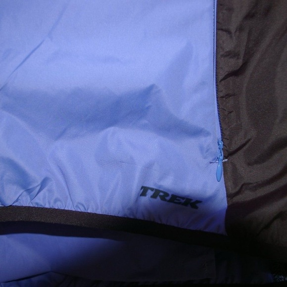 Trek WSD Lightweight Windbreaker - Picture 3 of 10